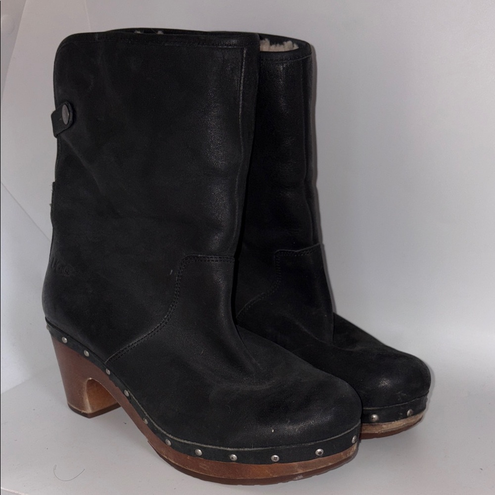 UGG Lynnea clog boots black leather shearling interior & wooden studded sole 8